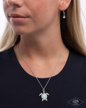 Load image into Gallery viewer, Turtle Tourist - Green Necklace