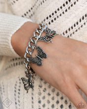 Load image into Gallery viewer, Aerial Ambience - Silver Bracelet