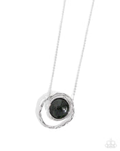 Load image into Gallery viewer, Gentle Glitter - Green Necklace