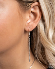 Load image into Gallery viewer, Gentle Glitter - Green Necklace