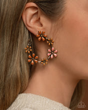 Load image into Gallery viewer, Wreathed Welcome - Gold Post Earrings