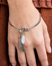 Load image into Gallery viewer, Restful Reunion - White Bracelet