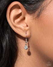 Load image into Gallery viewer, Mismatched Makeover - Blue Necklace