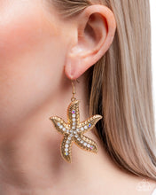 Load image into Gallery viewer, Seize the Starfish - Gold Earrings