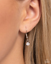 Load image into Gallery viewer, Turtle Tourist - Green Necklace