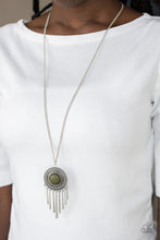 Load image into Gallery viewer, Bon VOYAGER - Green Necklace