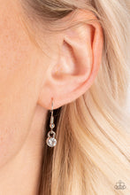 Load image into Gallery viewer, Castle Diamonds - Silver Necklace