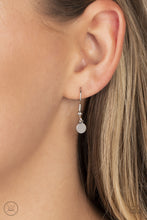 Load image into Gallery viewer, Champagne Catwalk - Silver Choker Necklace