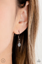 Load image into Gallery viewer, Champagne Catwalk - Black Gunmetal Choker Necklace