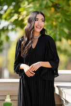 Load image into Gallery viewer, Catch You LAYER! - White Choker Necklace