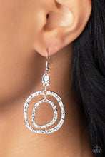 Load image into Gallery viewer, Scalding HAUTE - Silver Earrings