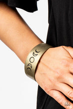 Load image into Gallery viewer, Lunar Effect - Brass Bracelet