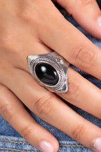 Load image into Gallery viewer, Safari Sightseer - Black Ring