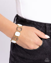 Load image into Gallery viewer, Socialite Shells - Gold Bracelet