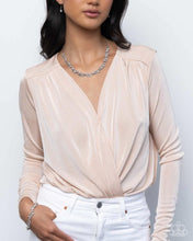 Load image into Gallery viewer, Leafy Lady - White Necklace