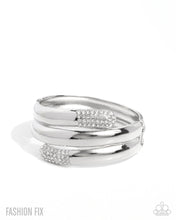 Load image into Gallery viewer, Smooth Similarity - White Bracelet