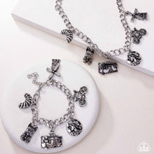 Load image into Gallery viewer, Epitome of France - Silver Bracelet
