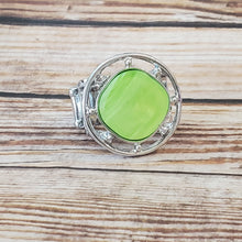 Load image into Gallery viewer, Encompassing Pearlescence - Green Ring