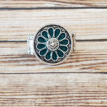Load image into Gallery viewer, Garden View - Green Ring