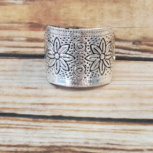 Load image into Gallery viewer, Wild Meadows - Silver Ring