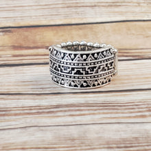 Load image into Gallery viewer, Textile Triumph - Silver Ring