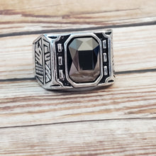 Load image into Gallery viewer, Metro Magnate - Silver Urban Ring