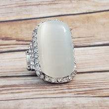 Load image into Gallery viewer, Thank Your LUXE-y Stars - White Ring