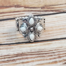 Load image into Gallery viewer, Badlands Bouquet - White Ring