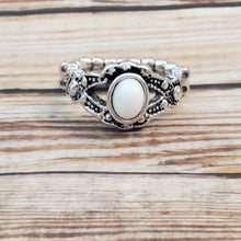 Load image into Gallery viewer, Definitely DOT! - White Dainty Ring