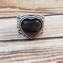 Load image into Gallery viewer, Stone Age Admirer - Brown Ring