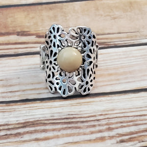 Flower Shower - Brown Ring