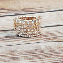 Load image into Gallery viewer, Exclusive Elegance - Gold Ring