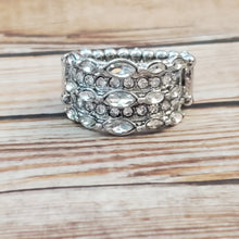 Load image into Gallery viewer, Diva Diadem - White Ring