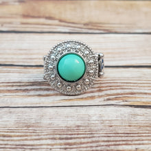 Load image into Gallery viewer, Treasure Chest Shimmer - Green Ring
