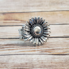 Load image into Gallery viewer, Farmstead Fashion - Silver Ring
