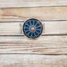 Load image into Gallery viewer, Garden View - Blue Ring