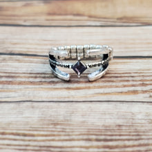Load image into Gallery viewer, City Center - Purple Ring