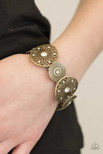 Load image into Gallery viewer, Love WHEEL Find A Way - Brass Bracelet