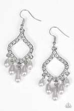Load image into Gallery viewer, Divinely Diamond - Silver Earrings
