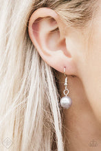 Load image into Gallery viewer, Glam Queen - Silver Necklace