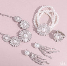 Load image into Gallery viewer, Gatsby Gallery - White Necklace