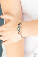 Load image into Gallery viewer, Dainty Deco - Green Bracelet