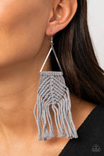 Load image into Gallery viewer, Macrame Jungle - Silver Earrings