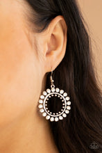 Load image into Gallery viewer, Radiating Radiance - Silver Earrings