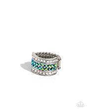 Load image into Gallery viewer, Smoldering Spectacle - Green Ring