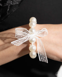 Girly Glam - White Stretchy Bracelet