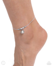 Load image into Gallery viewer, Oyster Overture - Blue Anklet