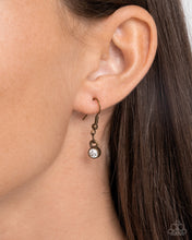 Load image into Gallery viewer, Conch Confidence - Brass Necklace