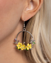 Load image into Gallery viewer, Fairy Freestyle - Yellow Earrings