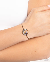 Load image into Gallery viewer, Abstract Atmosphere - Brass Bracelet